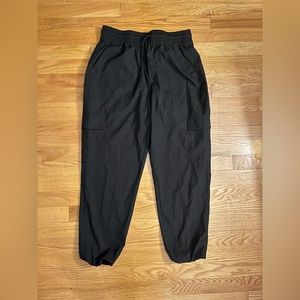 OLD NAVY Black Stretch Tech High Waisted Cargo Pant Size S Like New!